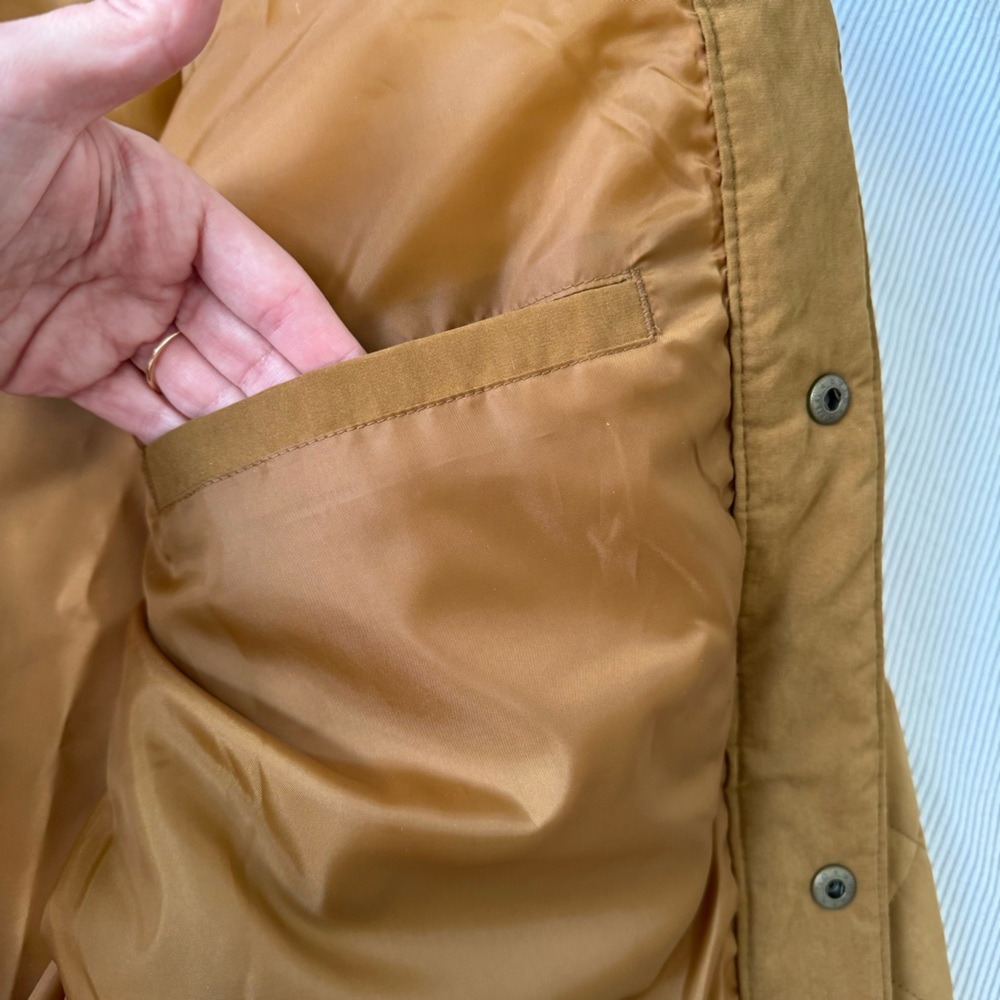 Old Navy Water Resistant Quilted Barn Jacket in Color
Bourbon - Picture 9 of 12
